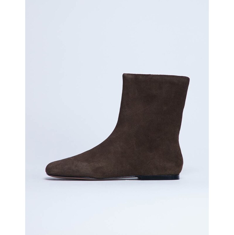 Topshop Peri real suede flat square toe boot in chocolate-Brown