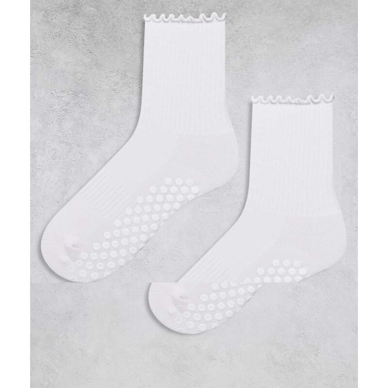 4505 2 pack non slip grip lettuce edge Pilates crew socks in