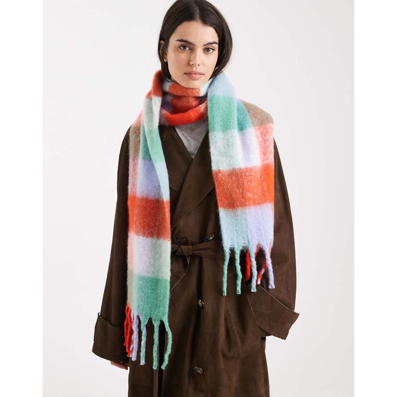 Pieces medium super soft tassle scarf in bright contrast check-Purple 109837616