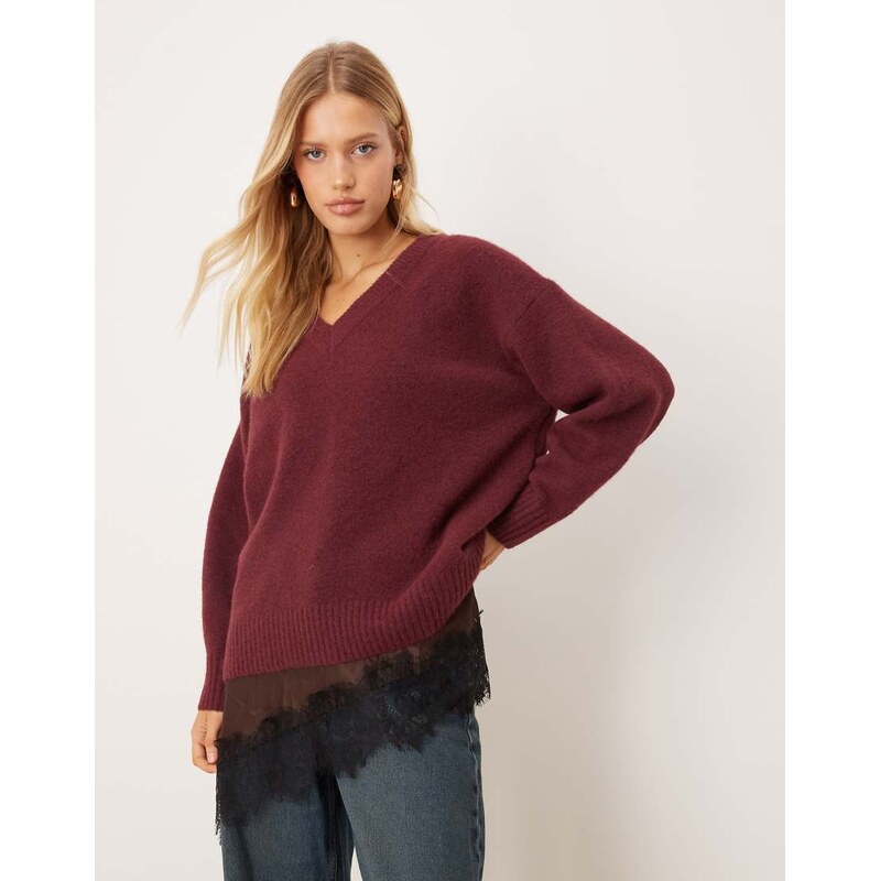 Abercrombie & Fitch knitted v neck oversized jumper in burgundy-Red 109837858