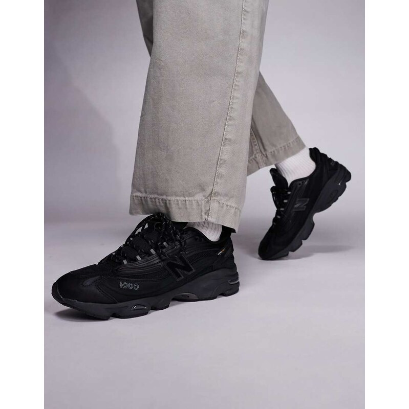 New Balance M1000 cordura unisex trainers in black and silver