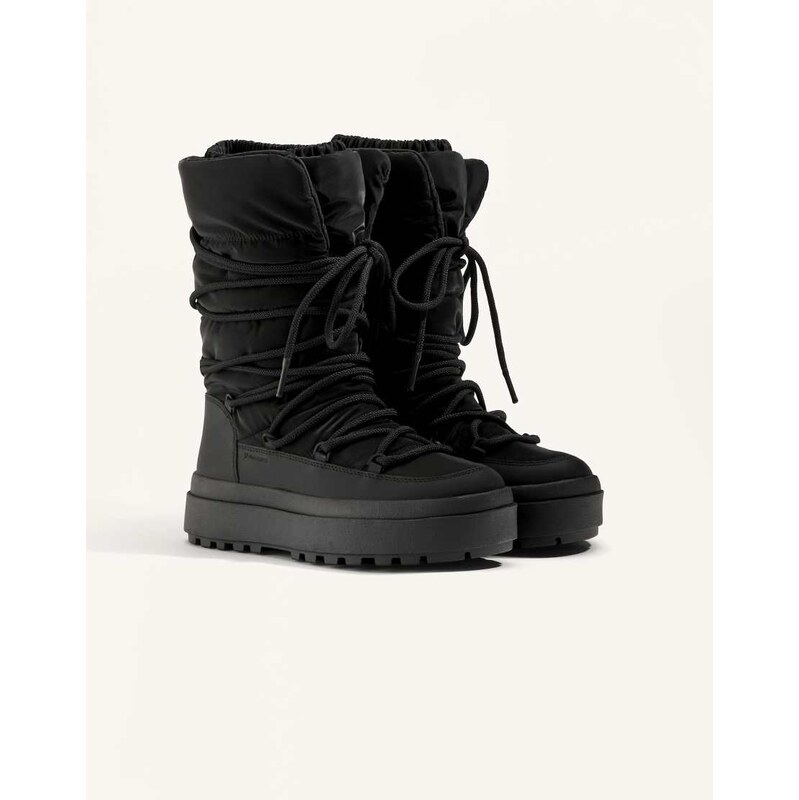 OYSHO Laced nylon après-ski boot in black