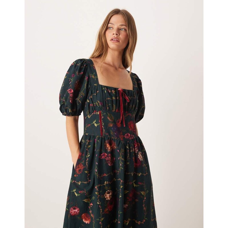 Hope & Ivy puff sleeve corset detail midaxi dress in green
