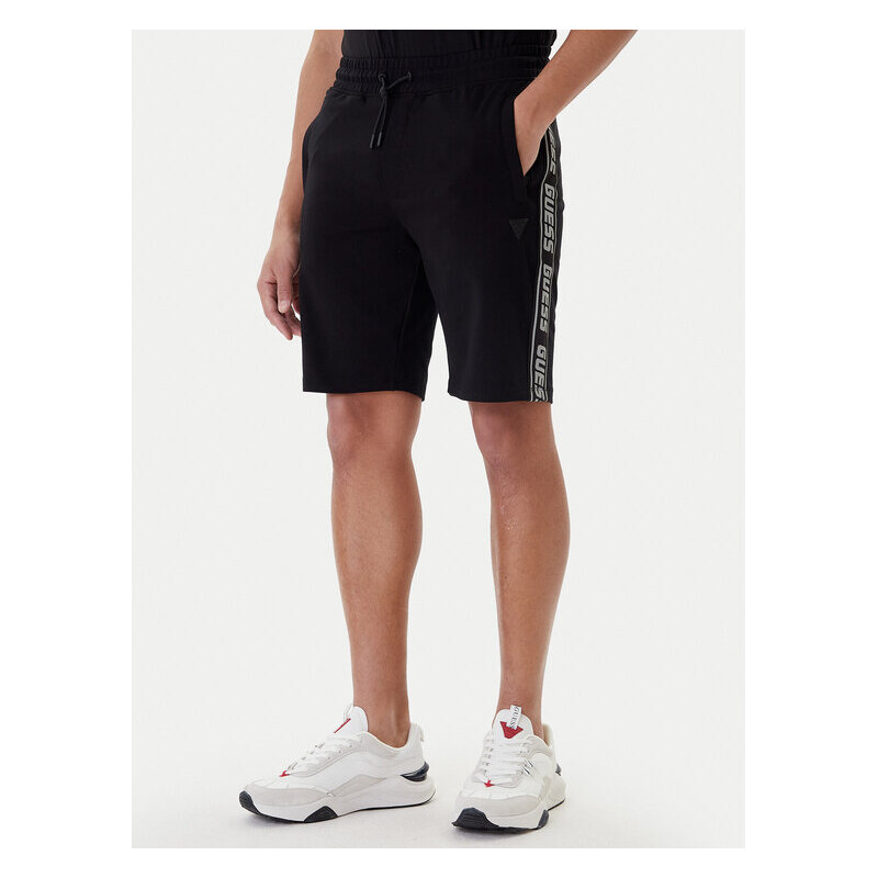 Sportovní kraťasy Guess