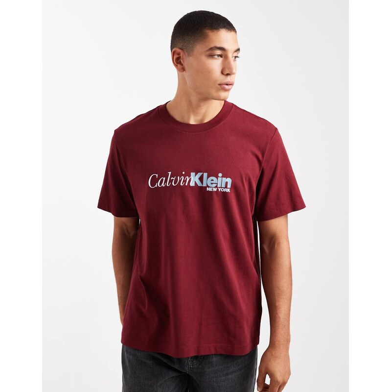 Calvin Klein Jeans centre logo t-shirt in burgundy-Red