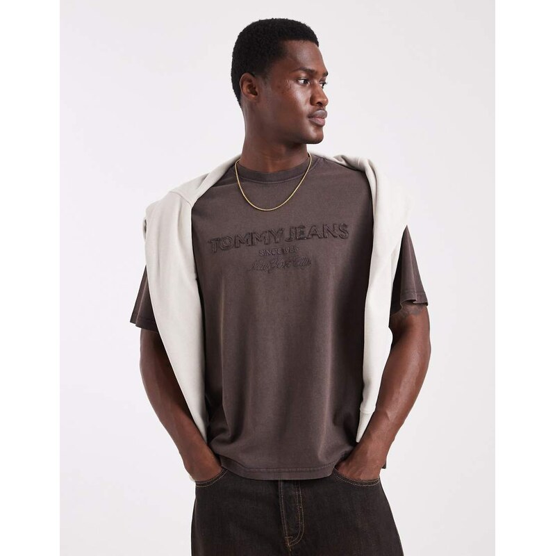 Tommy Jeans lifted classic centre logo t-shirt in brown