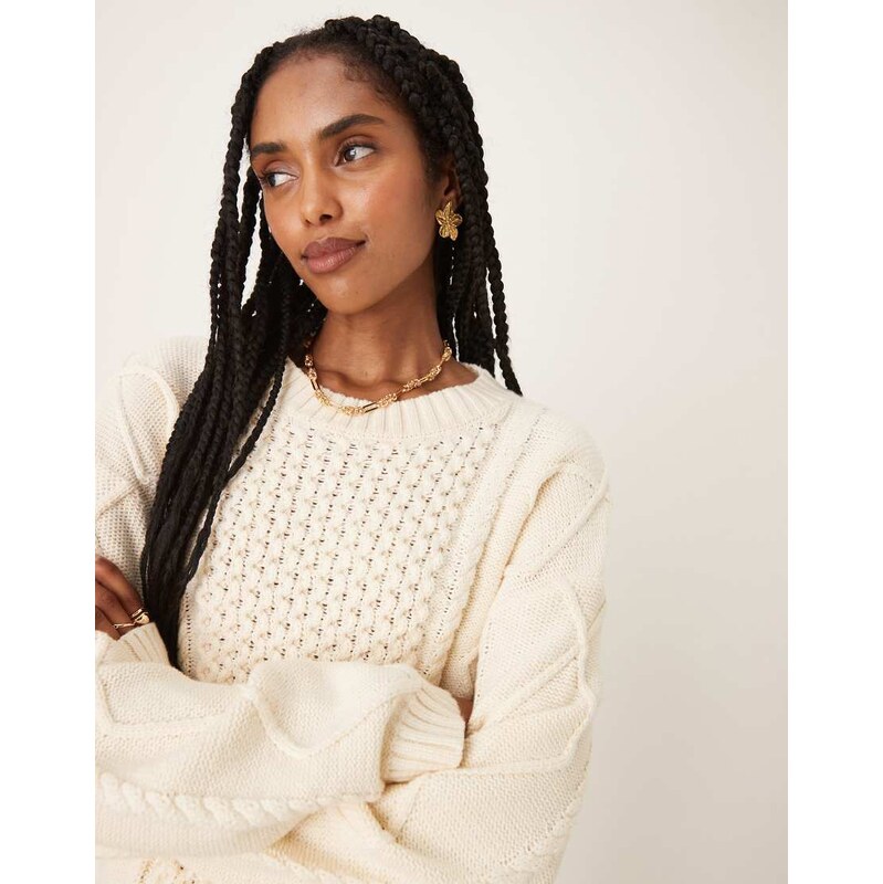 Glamorous cable knit oversized jumper in off white 110585019