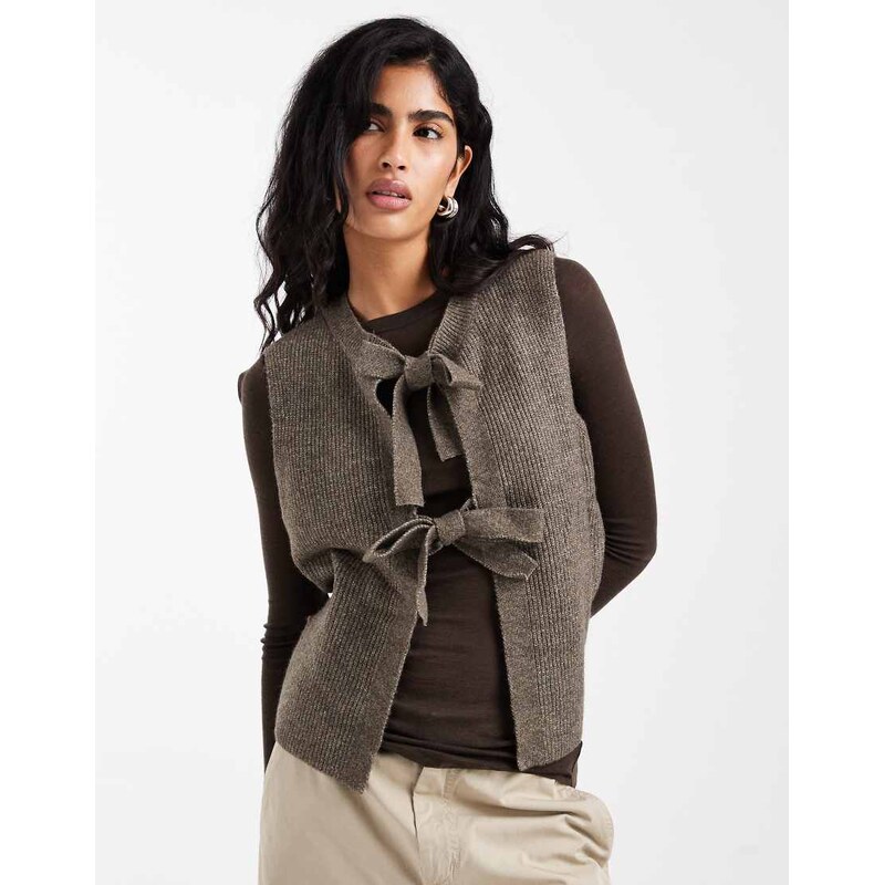 Pieces tie front knitted top in brown
