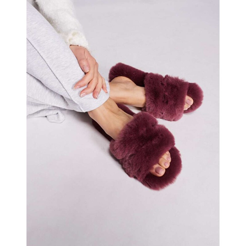 SIMMI Shoes Simmi London Polar fluffy slippers in burgundy-Red 115485093