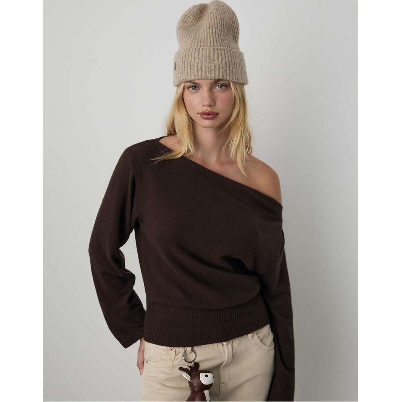Stradivarius Boat neck knit t-shirt with sash belt in brown 110353304
