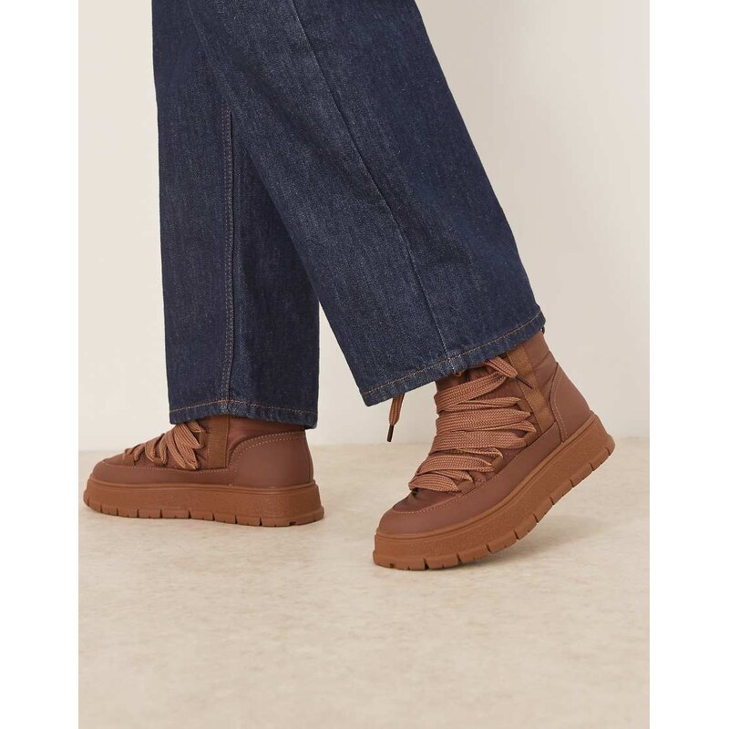 ASOS DESIGN Arrow nylon lace up snow boot in chocolate-Brown