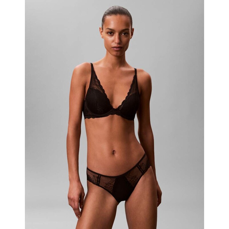 Calvin Klein Sensual Stretch lightly lined plunge lace bra in black 110395059
