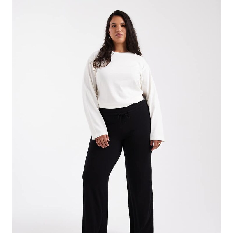 COLLUSION Plus yoga pant in black