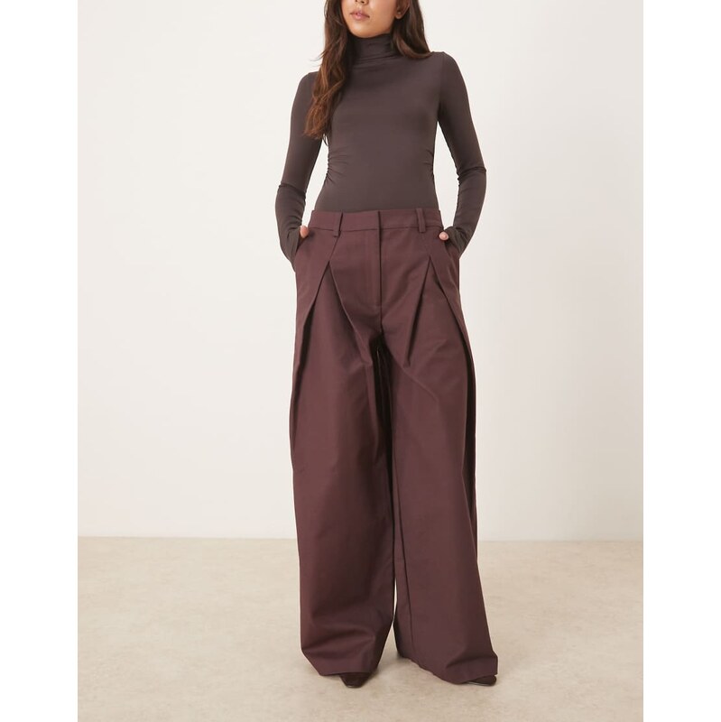 ASOS DESIGN tailored low rise deep pleat trousers in fudge-Purple