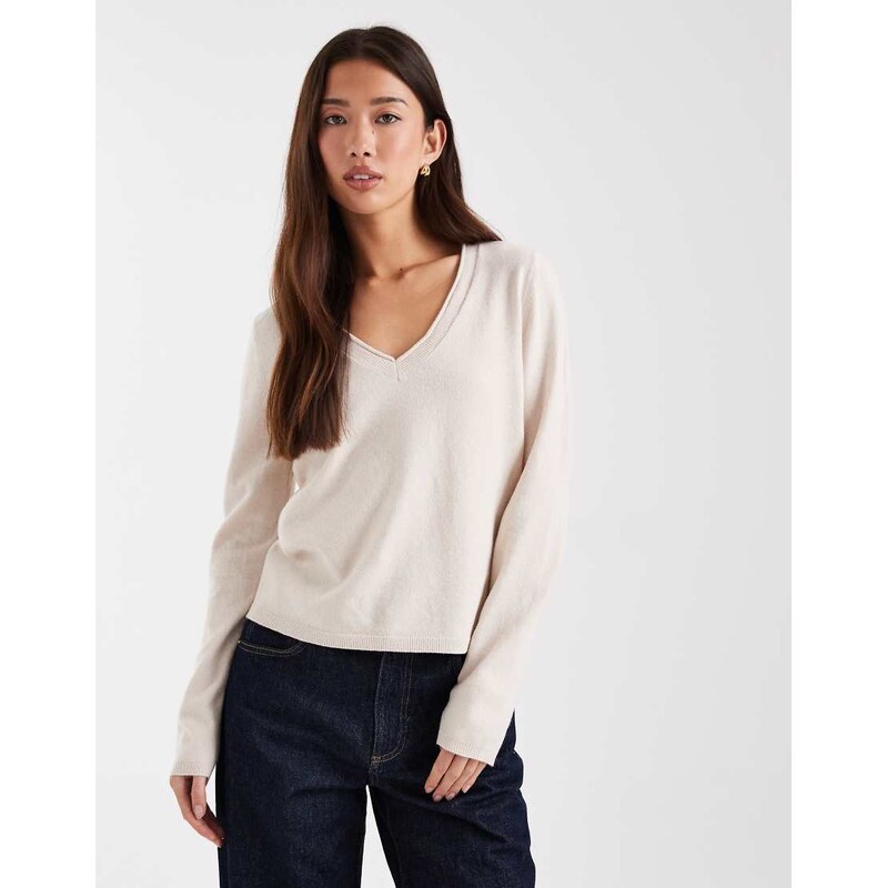ONLY v-neck knitted top in stone-Neutral