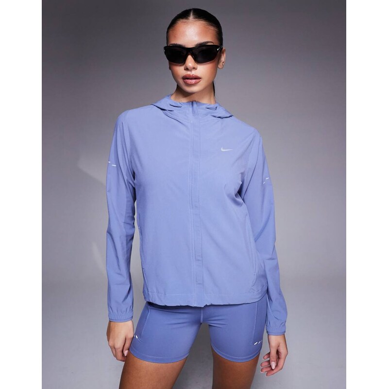 Nike Running Swift Repel jacket in blue 110500576
