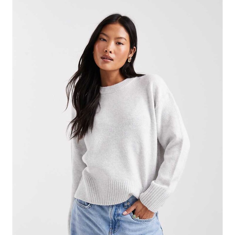 New Look Petite crew neck jumper in light grey