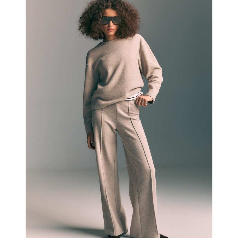 Stradivarius Knit trousers with seam detail in beige melange-Neutral 110556480
