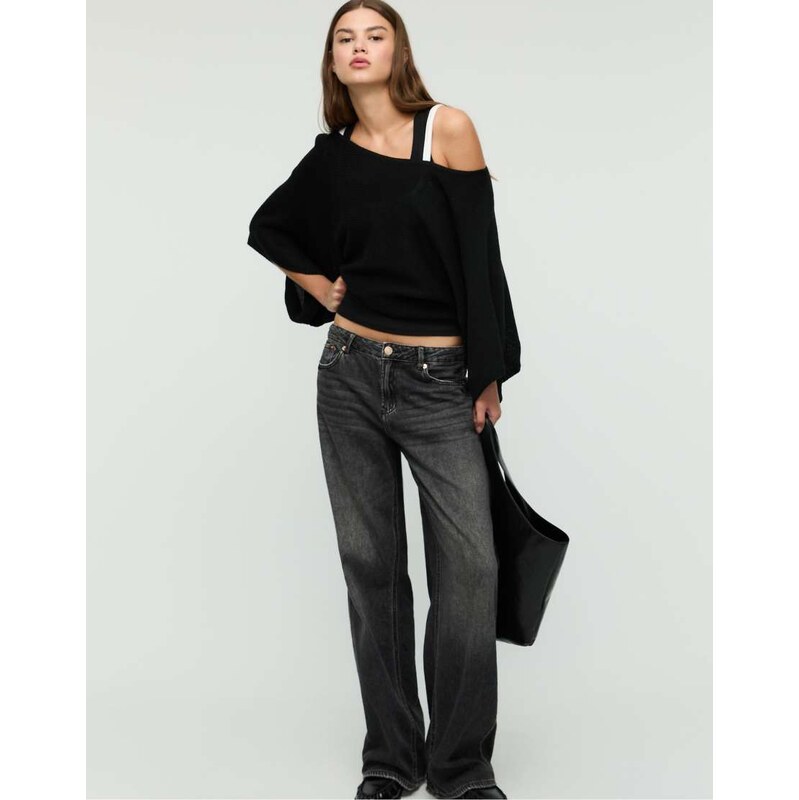 Stradivarius Batwing sleeve knit sweater in black 110556507