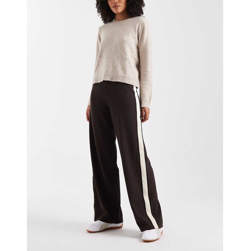 Vero Moda loose pull on trousers with side stripe in chocolate