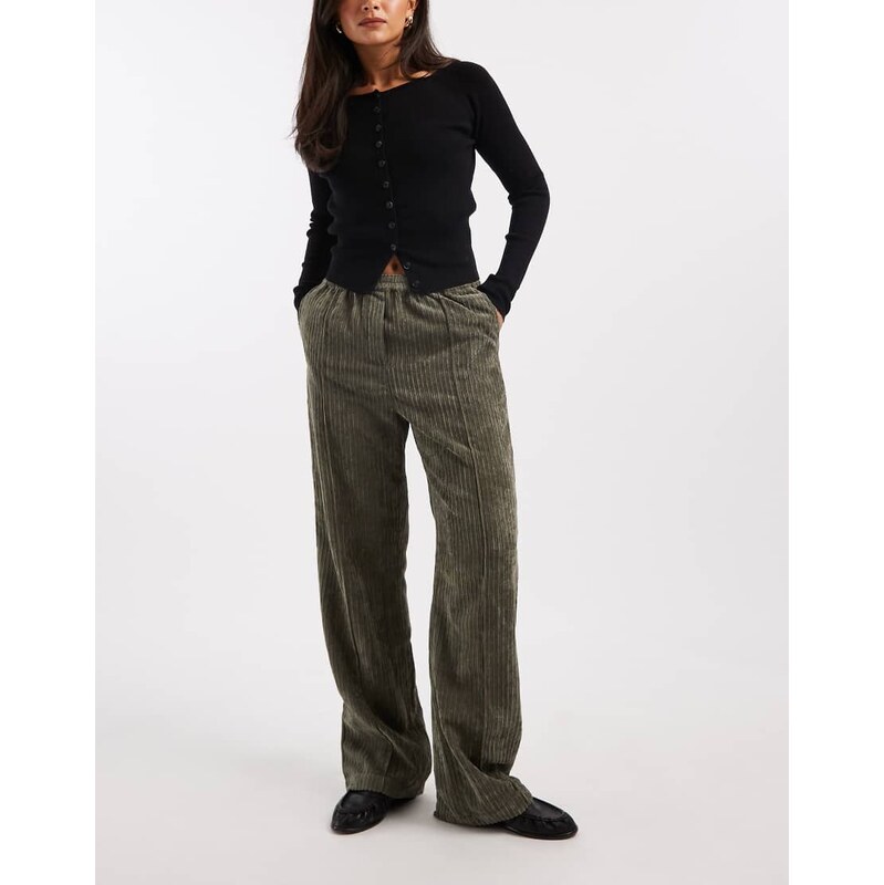 ASOS DESIGN pull on trousers in cord in khaki-Green