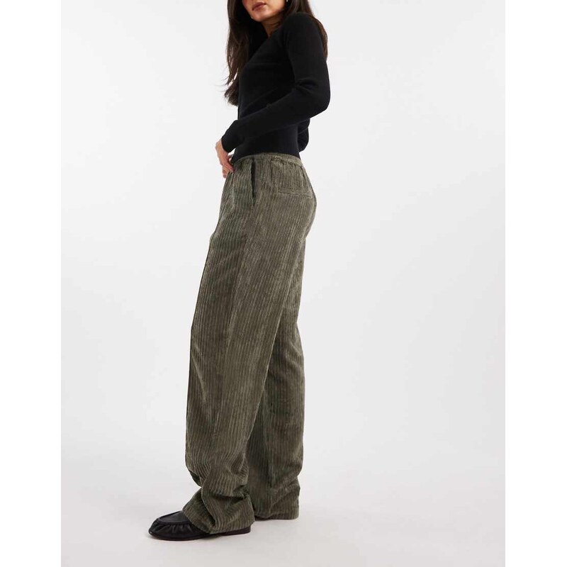ASOS DESIGN pull on trousers in cord in khaki-Green