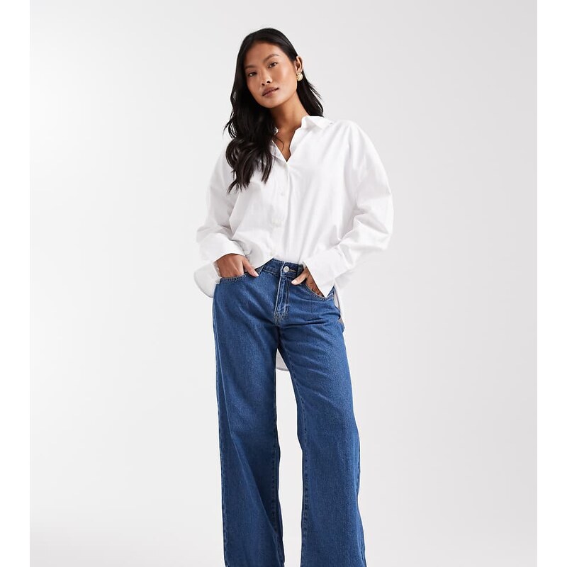 Vero Moda Petite Kirsa mid rise straight leg jeans in black wash