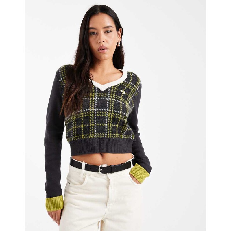 Fred Perry v-neck tartan jumper in dark grey 110659951