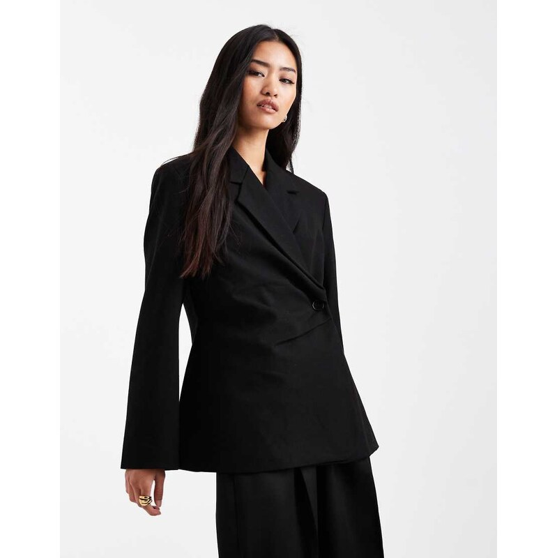 Vero Moda wrap front tailored blazer in black 110670849