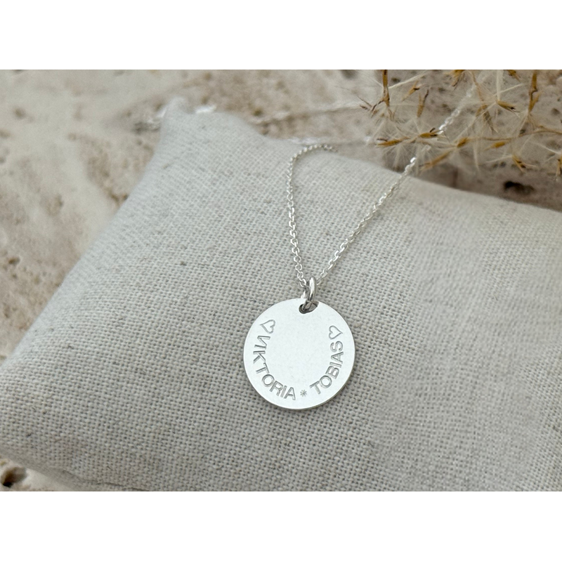 Sylv Stříbrný náhrdelník s gravírováním po obvodu medailonku 13 mm 110757236