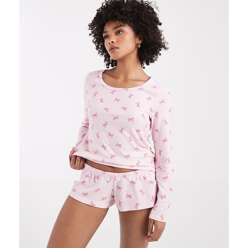 Hollister long sleeve and shorts pyjama set in pink bow 110758242