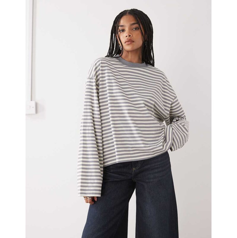 Lioness Bloom cotton blend long sleeve crew neck boxy t-shirt in ash 115516443