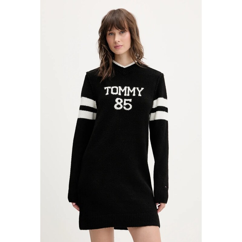Tommy Jeans Šaty z vlněné směsi Tommy Jeans