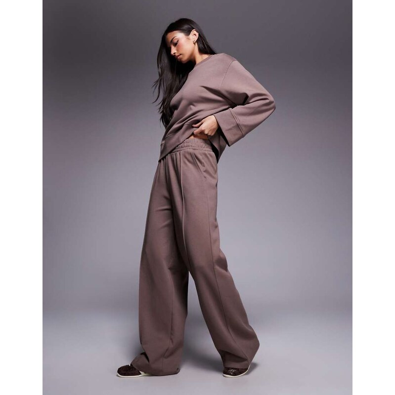 ASOS DESIGN interlock wide leg trouser in deep taupe-No colour