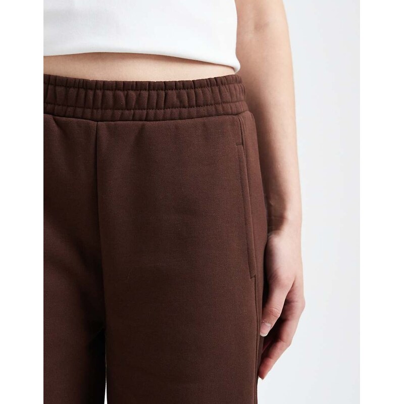 ASOS DESIGN premium 500gsm seamed barrel leg jogger in chocolate-Brown