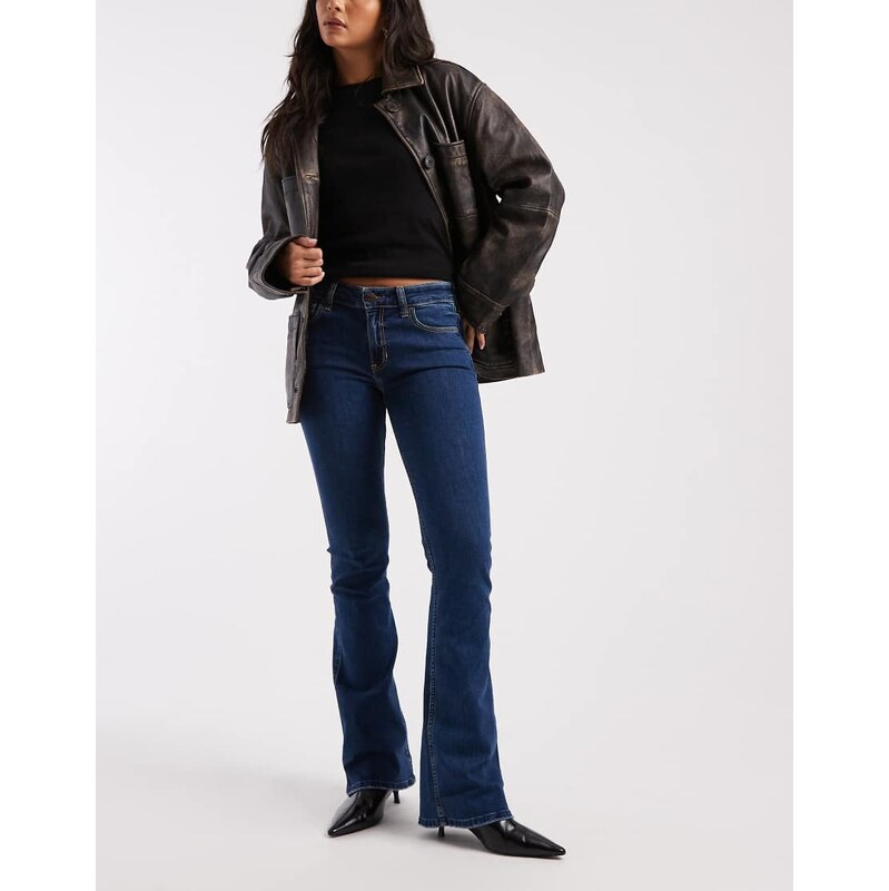 Hollister mid rise bootcut jean in blue wash