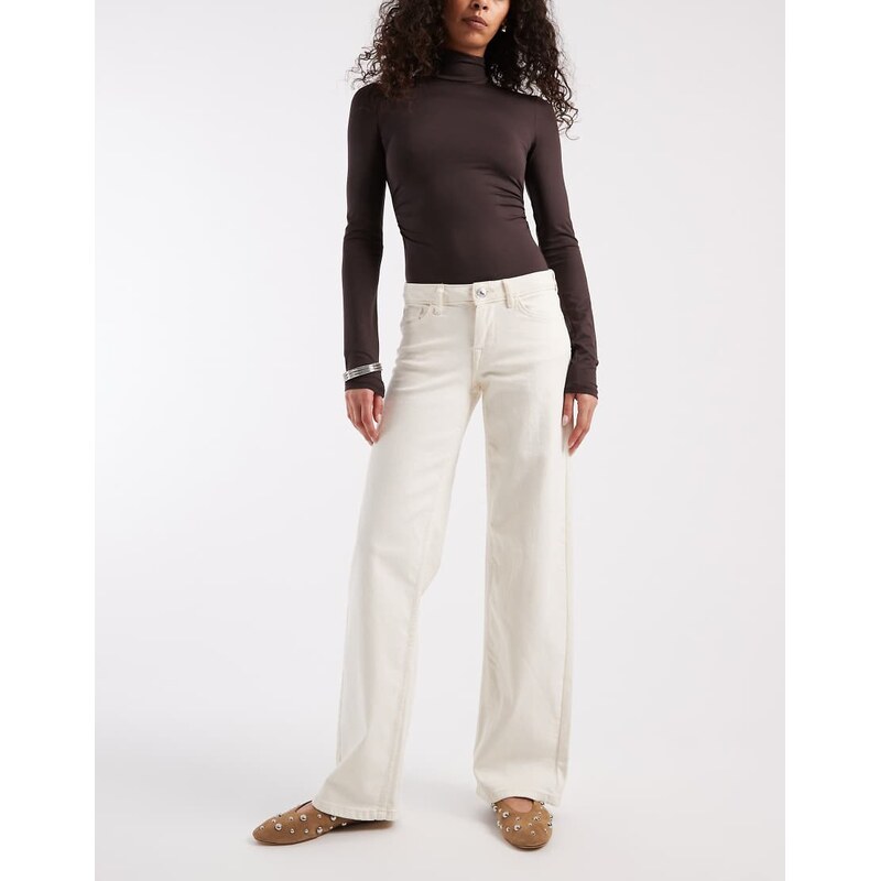 ONLY Judy low rise wide leg jeans in ecru-White