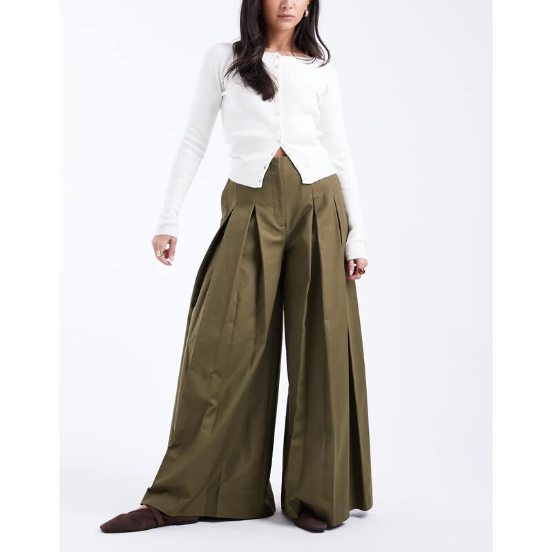 ASOS DESIGN tailored pleated wide leg trousers in khaki-Green