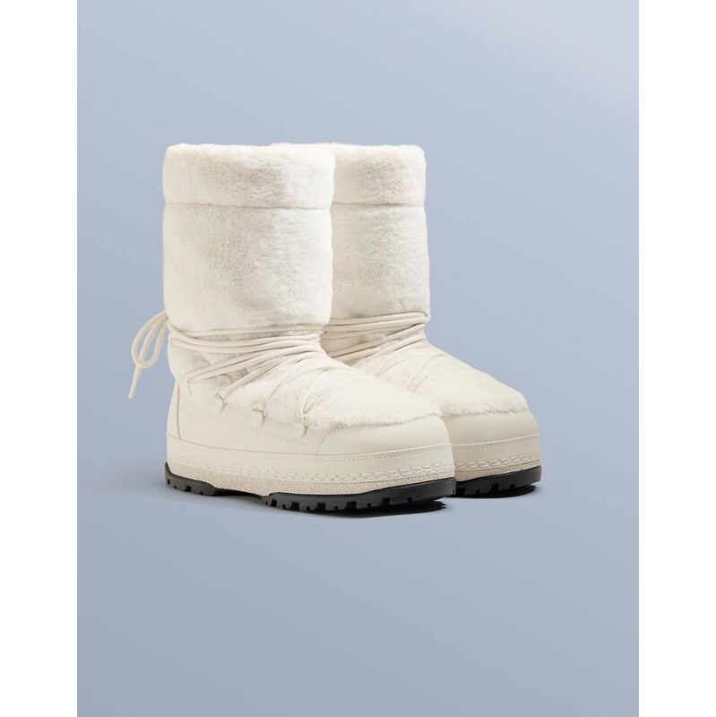 OYSHO Lace-up technical faux fur boots in ecru-Neutral