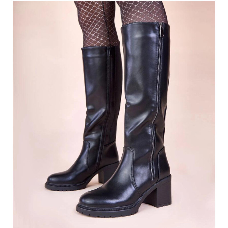 Kozačky na podpatku model 221029 Solea