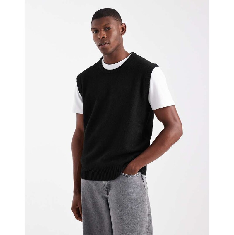 ASOS DESIGN relaxed knitted vest in black
