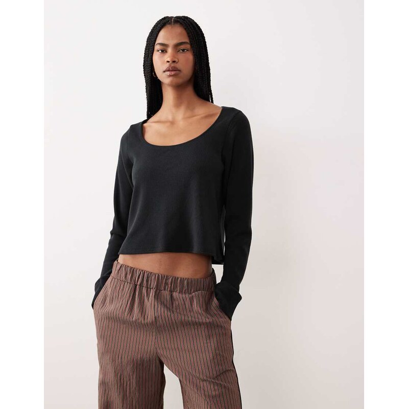 Hollister Gilly Hicks long sleeve waffle crop top in black