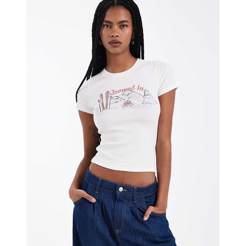 Hollister festive graphic t-shirt in white 111148628