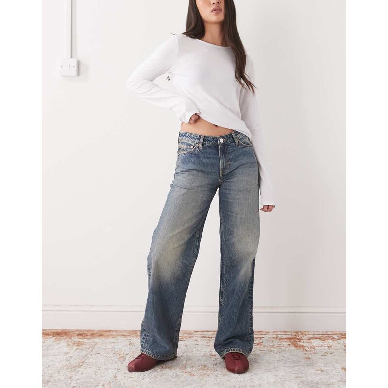 Weekday Ample low waist baggy fit jeans in mid blue wash 115657543
