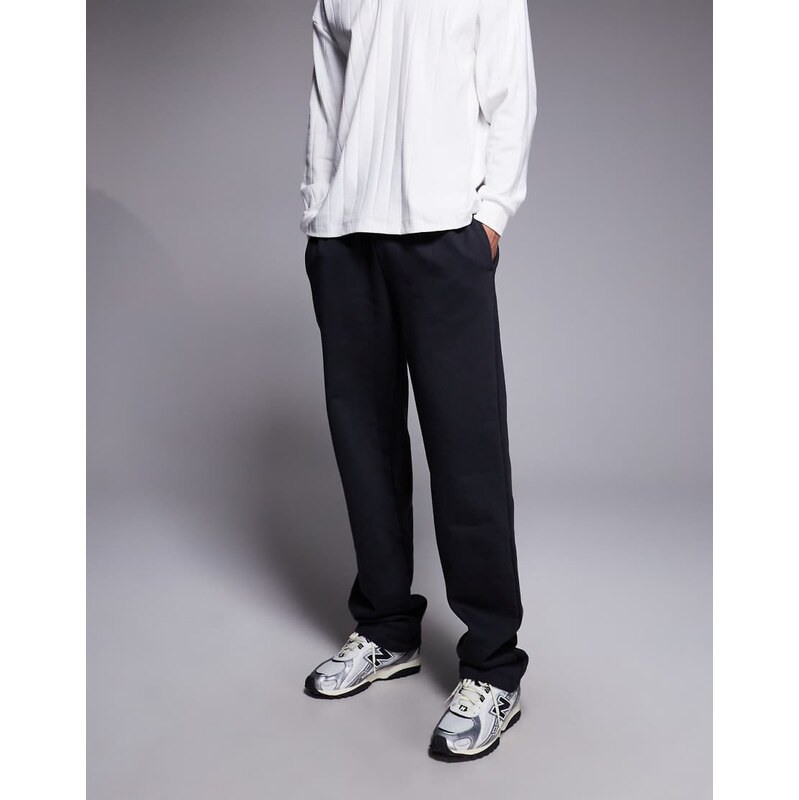 ASOS DESIGN premium heavyweight straight leg jogger in 400gsm in