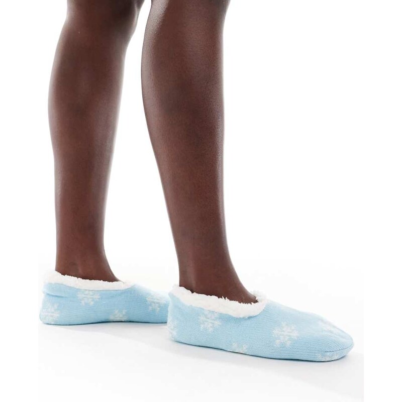 Brave Soul fluffy slipper socks with snowflake design in blue