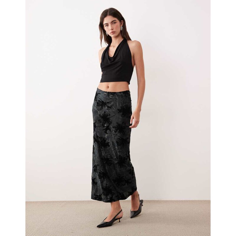 Motel Alfreda midaxi skirt in burnout velvet grey 111182536