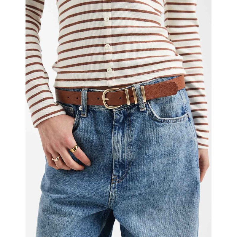 Pieces belt with gold detailed buckle in cognac brown