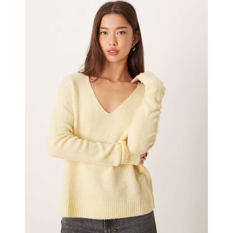 JDY v-neck jumper in pale yellow 115515576