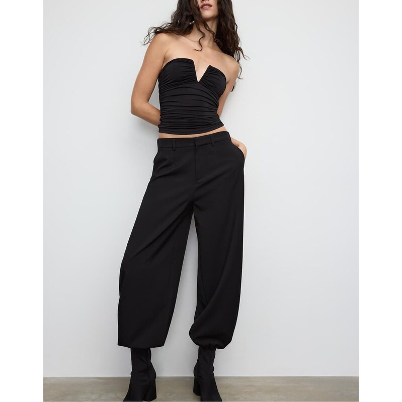Stradivarius Balloon dress trousers in black